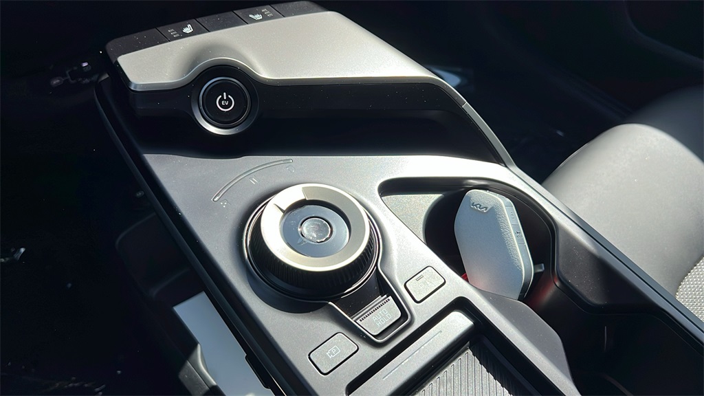 2025 Kia EV6 Light photo 21