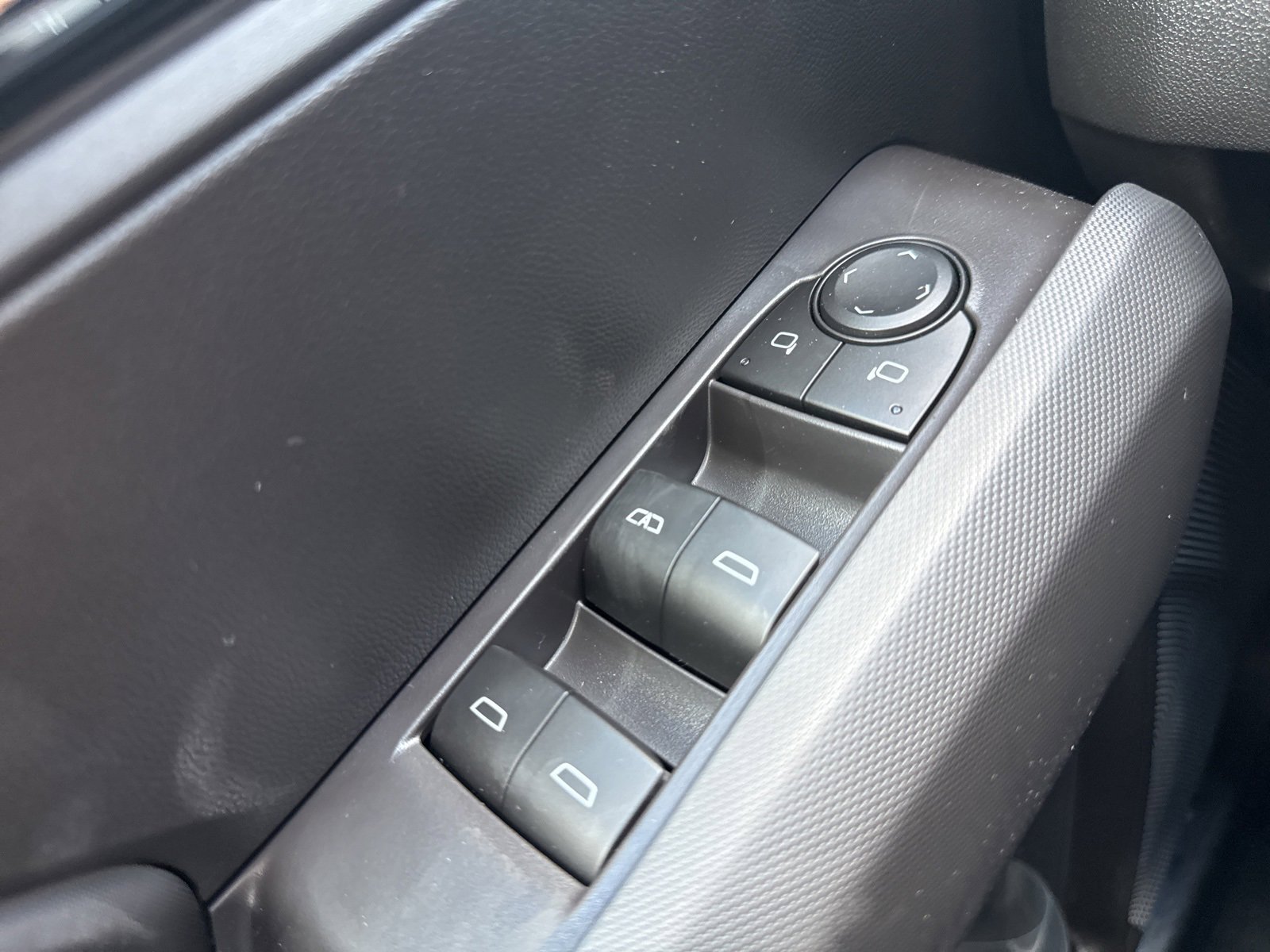 2026 Chevrolet Colorado LT photo 33