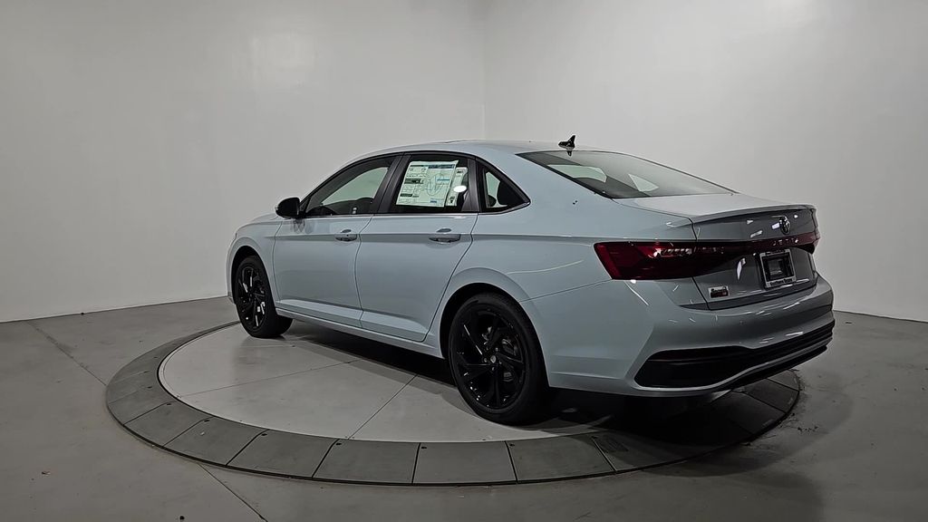 2026 Volkswagen Jetta 1.5T SE photo 2