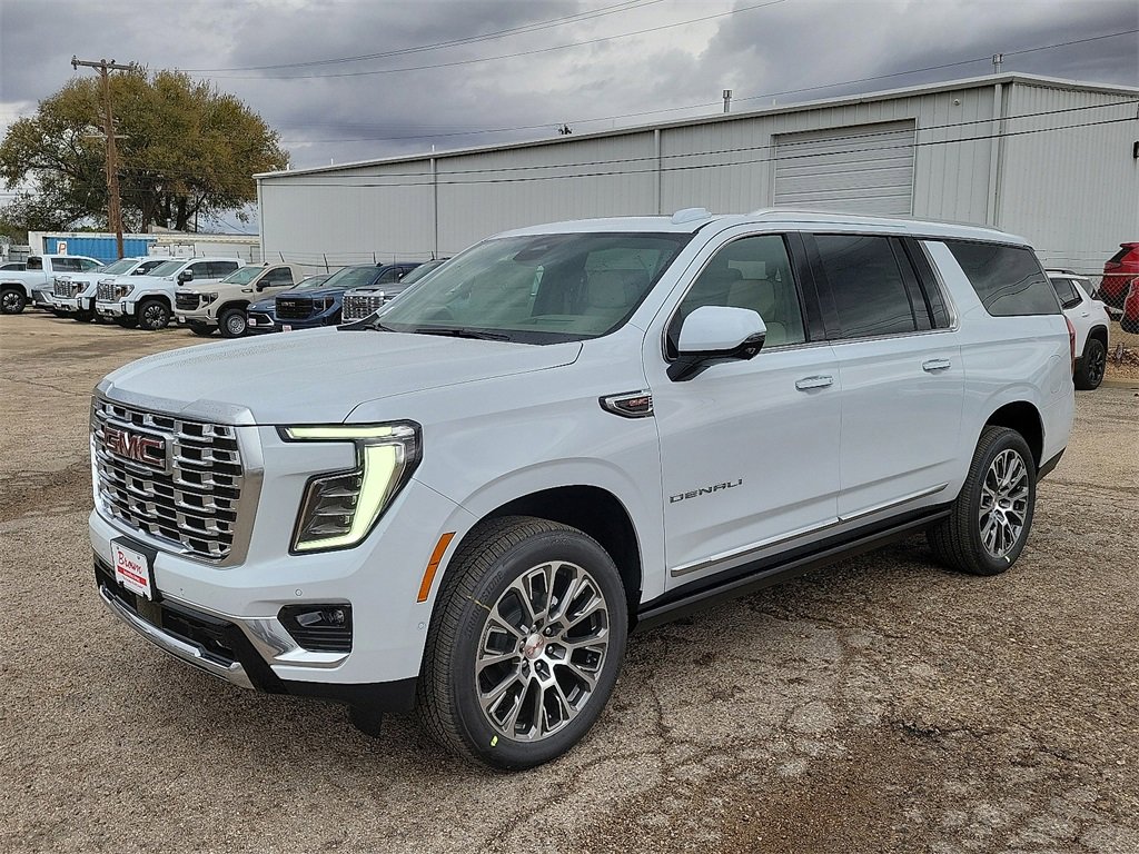 2026 Gmc Yukon XL Denali photo 3