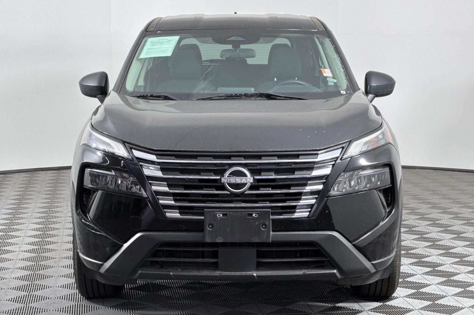 2024 Nissan Rogue S photo 8