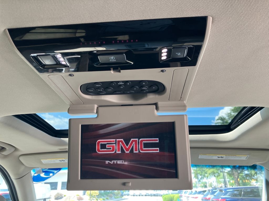 2015 Gmc Yukon SLT photo 32