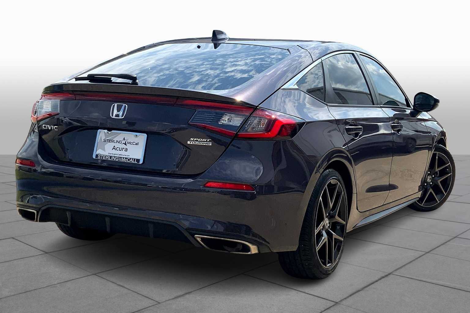 2024 Honda Civic Hatchback Sport Touring photo 12