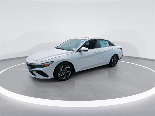 2025 Hyundai Elantra Hybrid Limited photo 4
