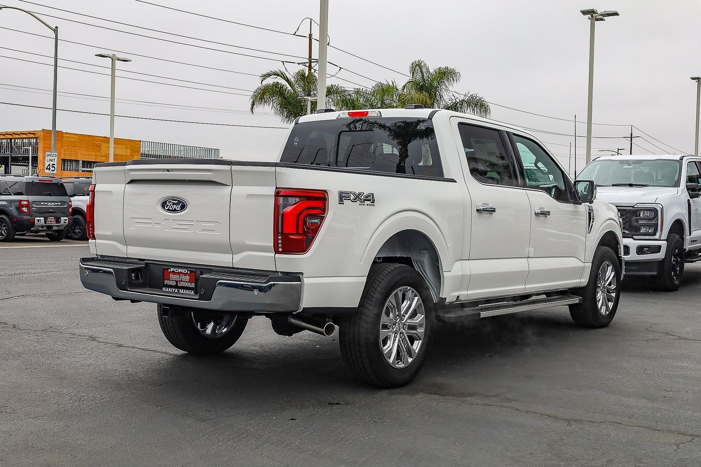 2025 Ford F-150 Lariat photo 4