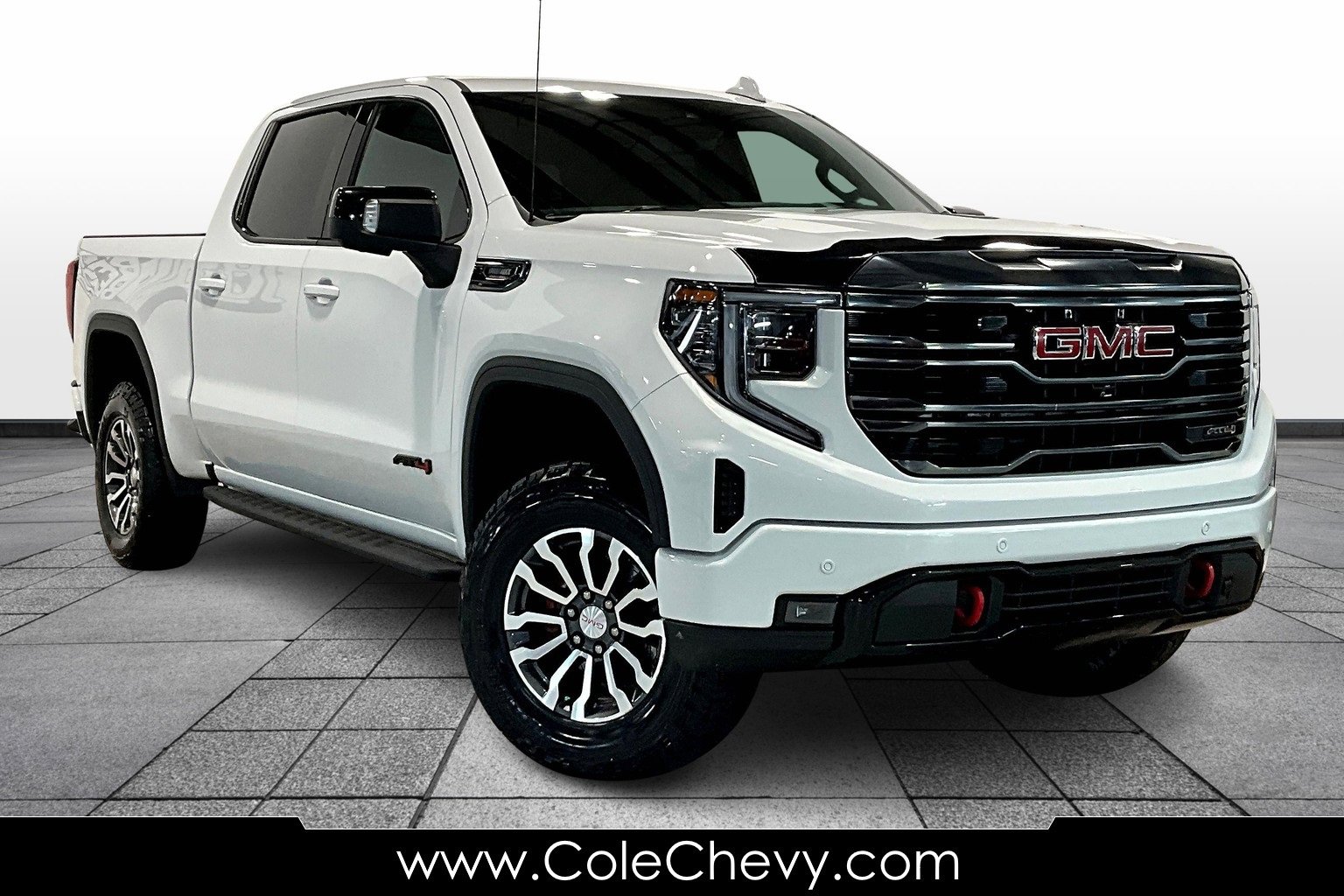2023 GMC Sierra 1500 AT4's photo