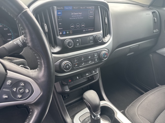 2022 Chevrolet Colorado LT photo 11