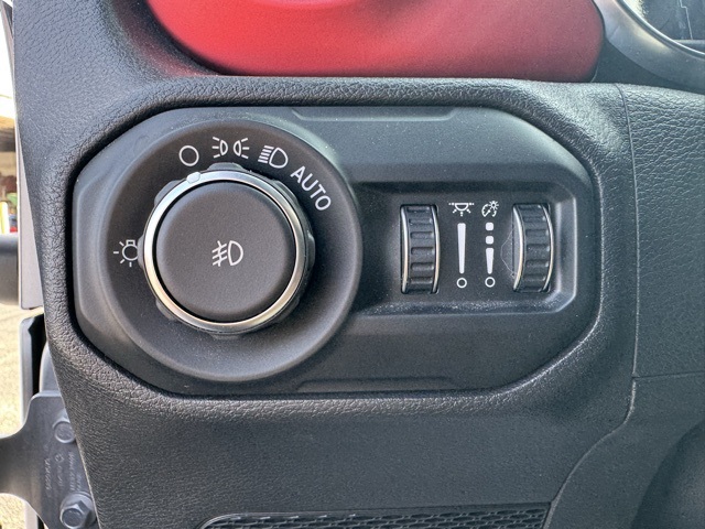 2018 Jeep Wrangler Unlimited Rubicon photo 24