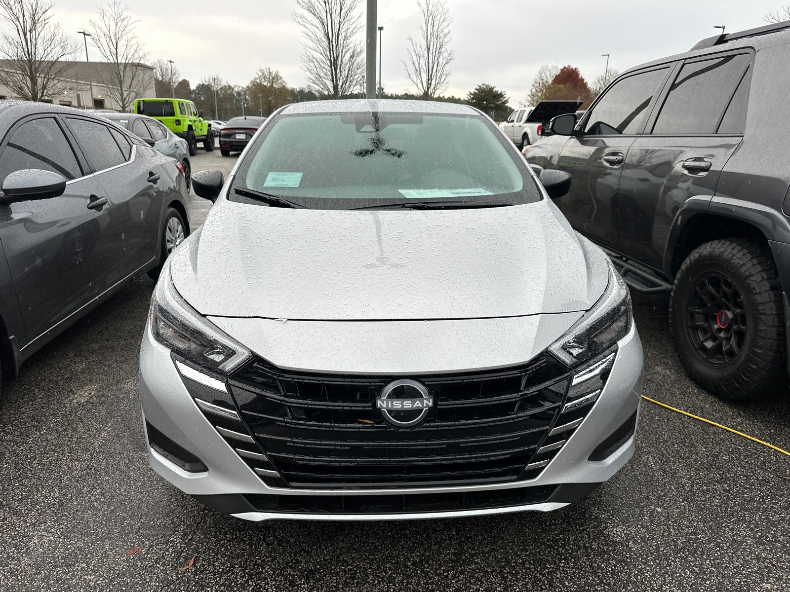 2025 Nissan Versa 1.6 S photo 2