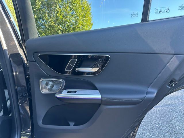 2026 Mercedes Benz GLC 300 4MATIC photo 17