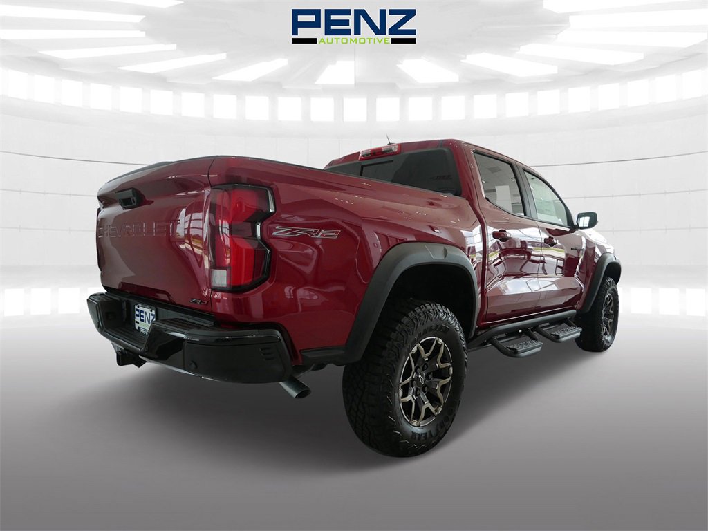 2025 Chevrolet Colorado ZR2 photo 2