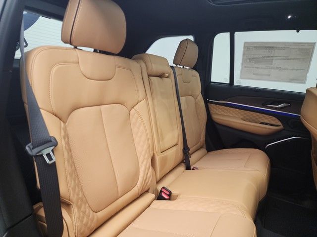 2025 Jeep Grand Cherokee Summit photo 27