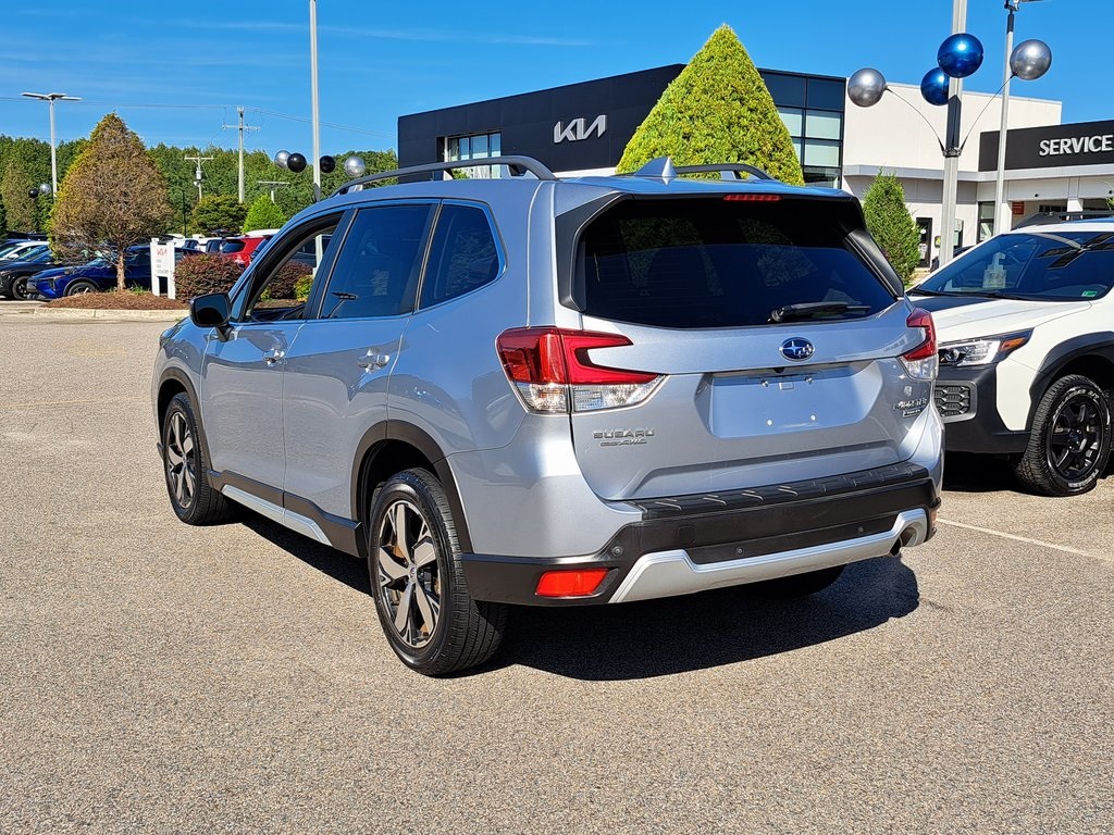 2020 Subaru Forester Touring photo 6