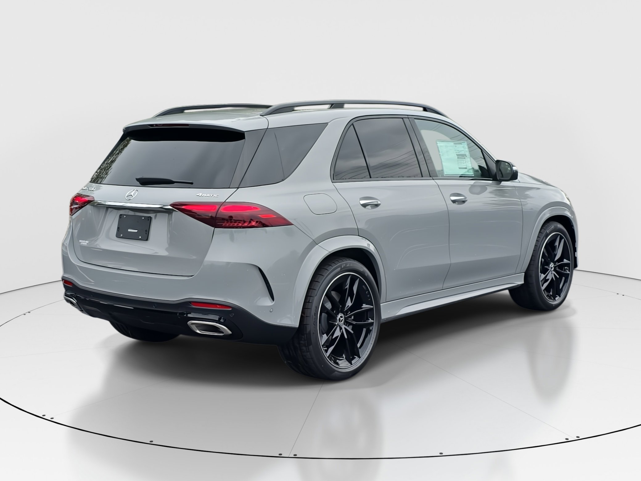 2026 Mercedes Benz GLE 580 4MATIC photo 2