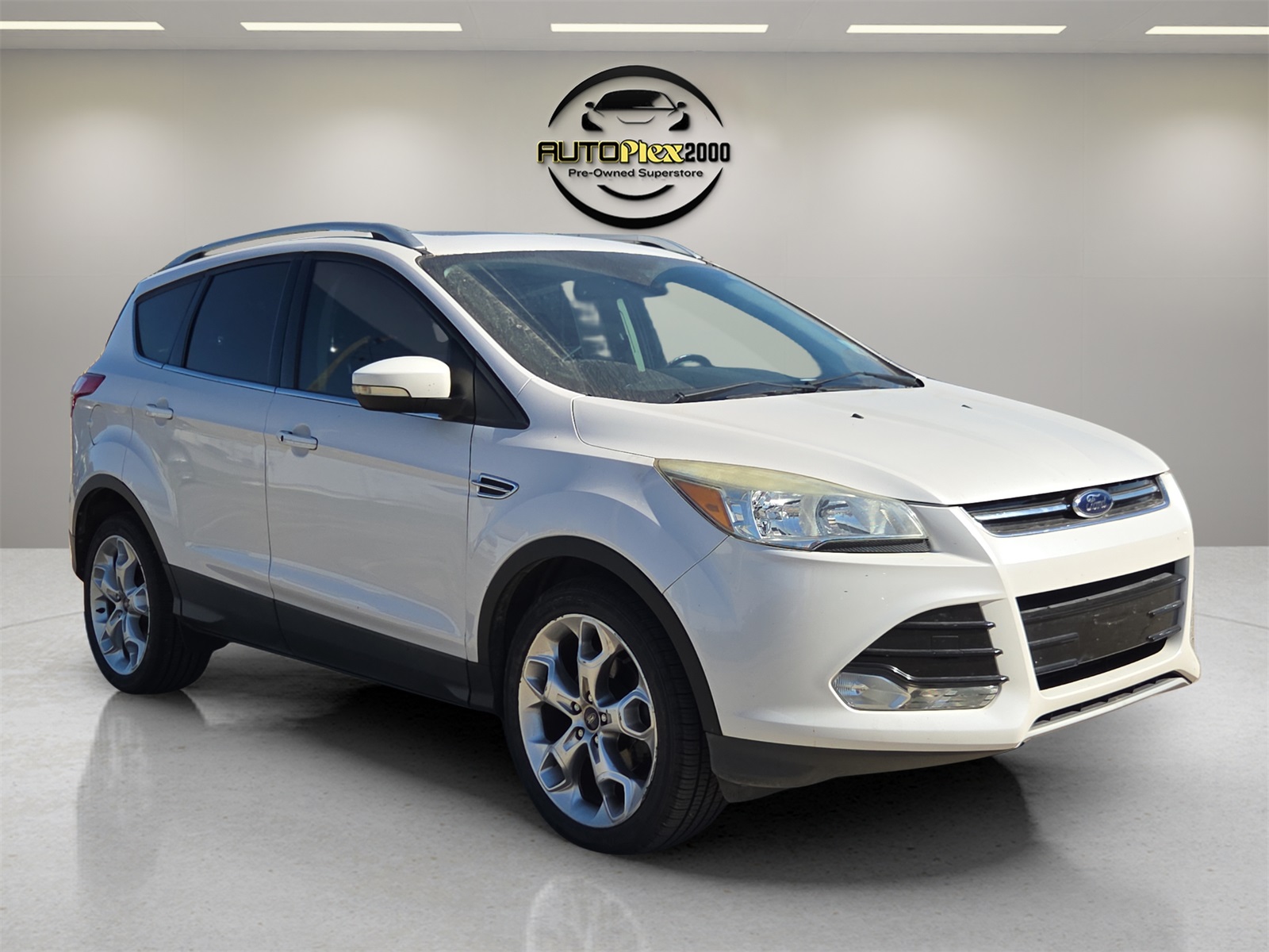 2016 Ford Escape Titanium's photo