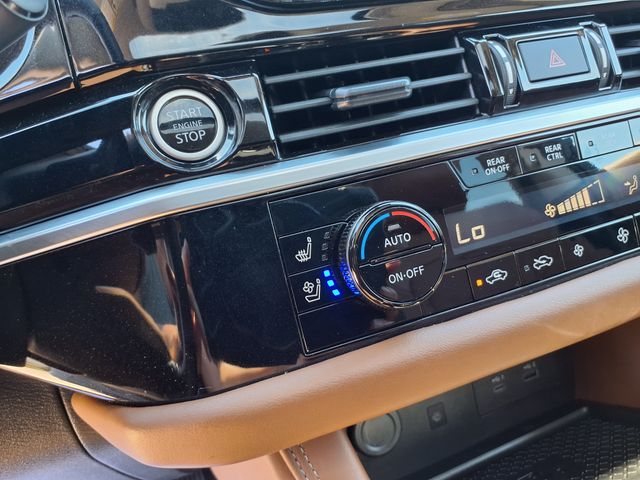 2024 Nissan Pathfinder Platinum photo 23