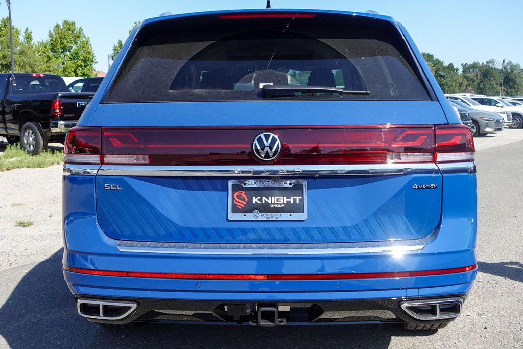 2025 Volkswagen Atlas SEL Premium R-Line photo 8