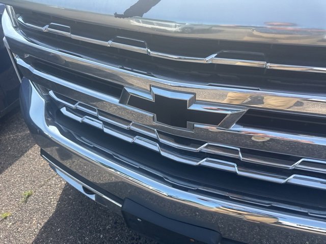 2019 Chevrolet Silverado 1500 LTZ photo 3