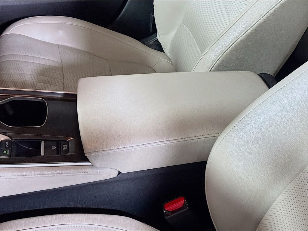 2018 Honda Accord Touring photo 15