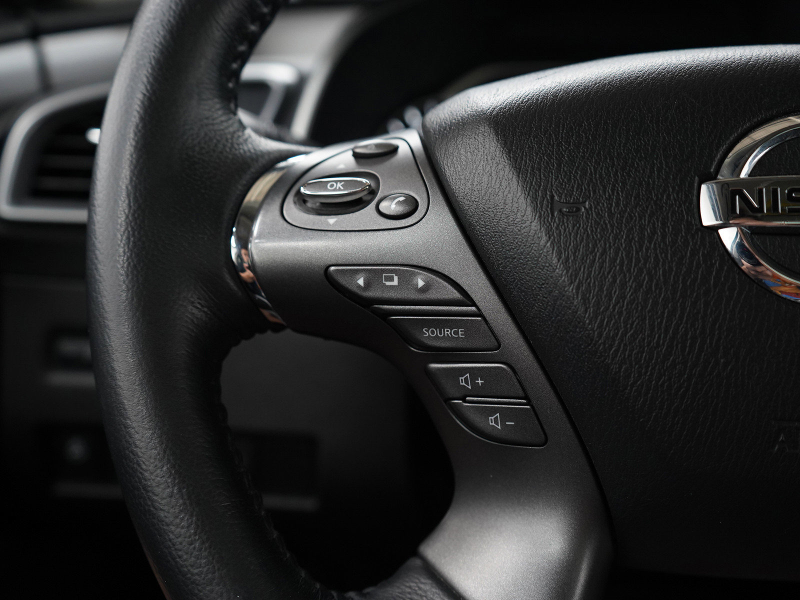 2019 Nissan Murano SL photo 23