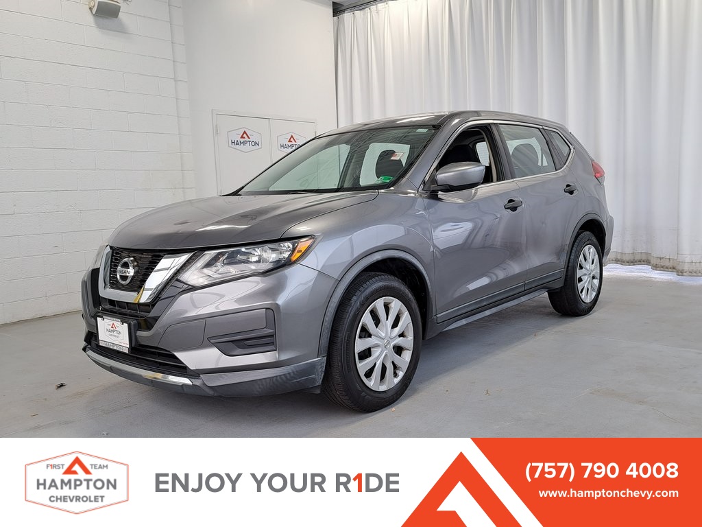 2017 Nissan Rogue S's photo