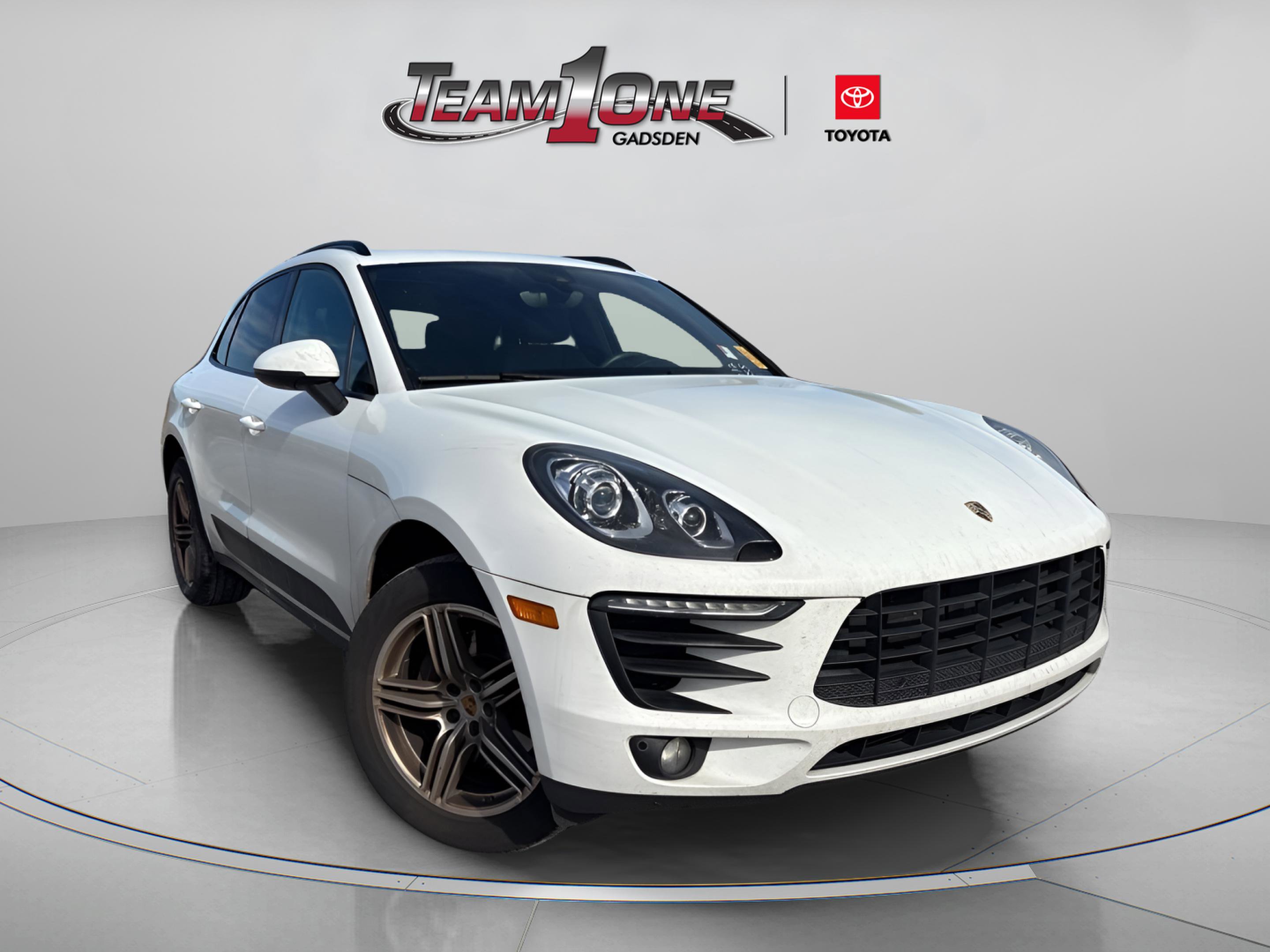 2018 Porsche Macan Base's photo