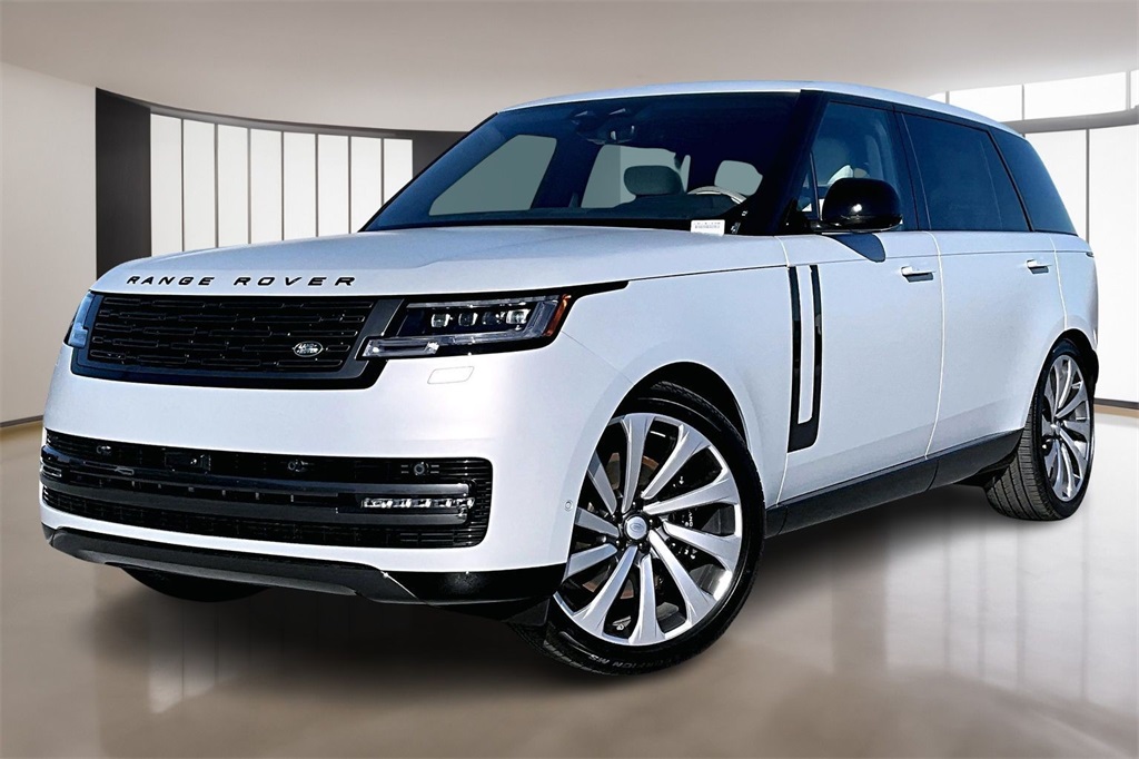 2025 Land Rover Range Rover SE's photo