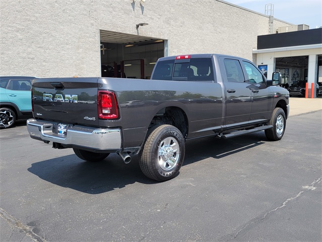2025 Ram 2500 Tradesman photo 4