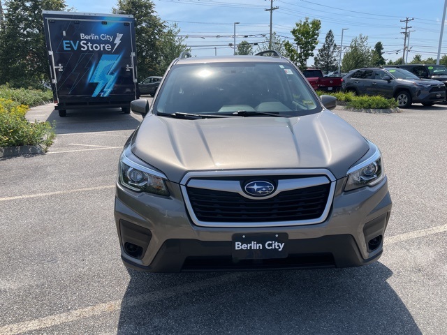2019 Subaru Forester Premium photo 2