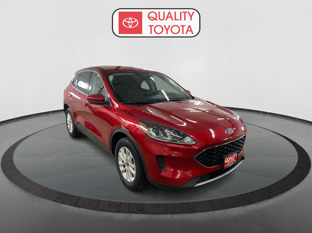 Used 2021 Ford Escape SE with VIN 1FMCU9G67MUA91164 for sale in Fergus Falls, Minnesota