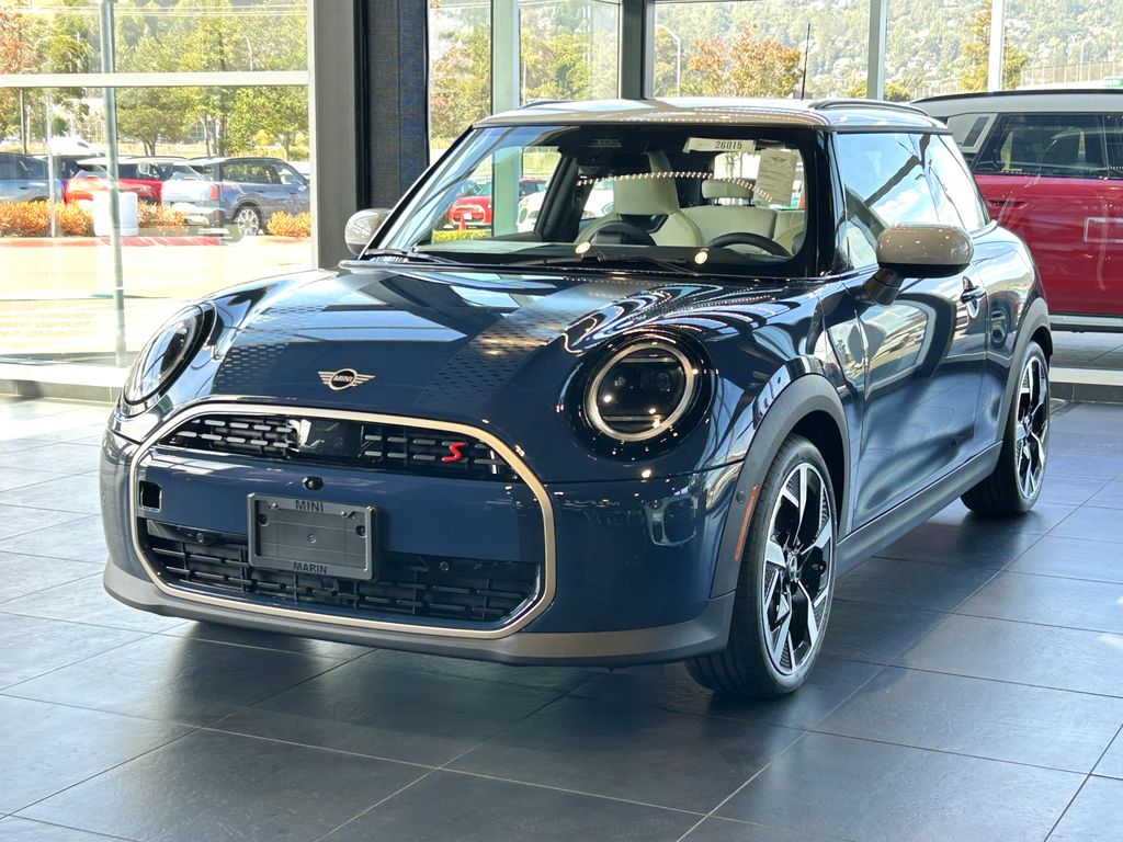 2026 MINI Hardtop 2 Door S's photo