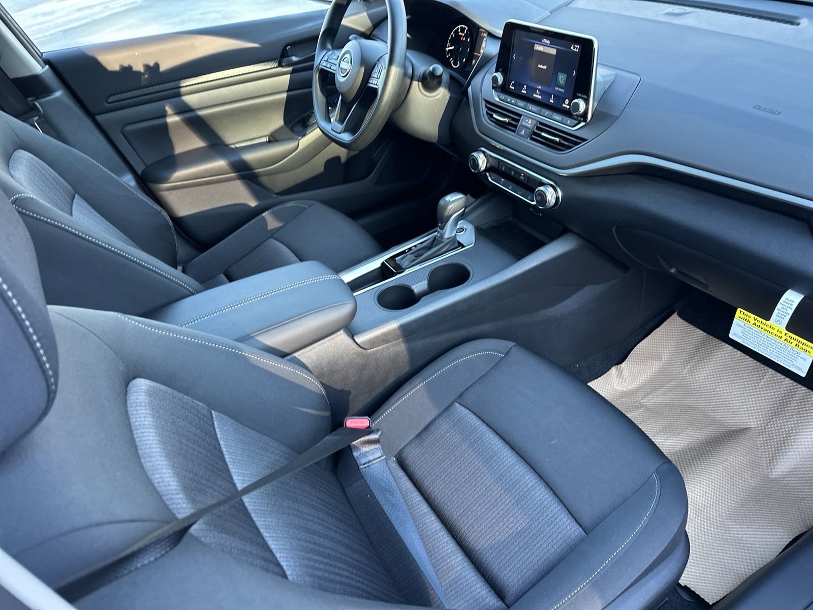 2025 Nissan Altima S photo 14