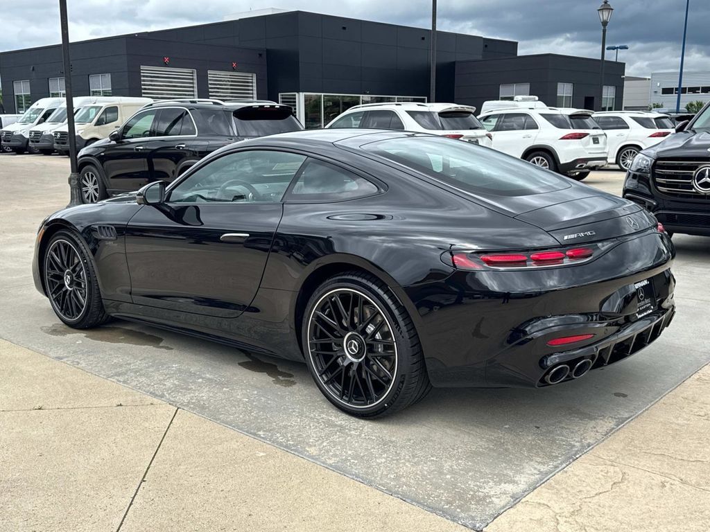 2025 Mercedes Benz AMG GT photo 3
