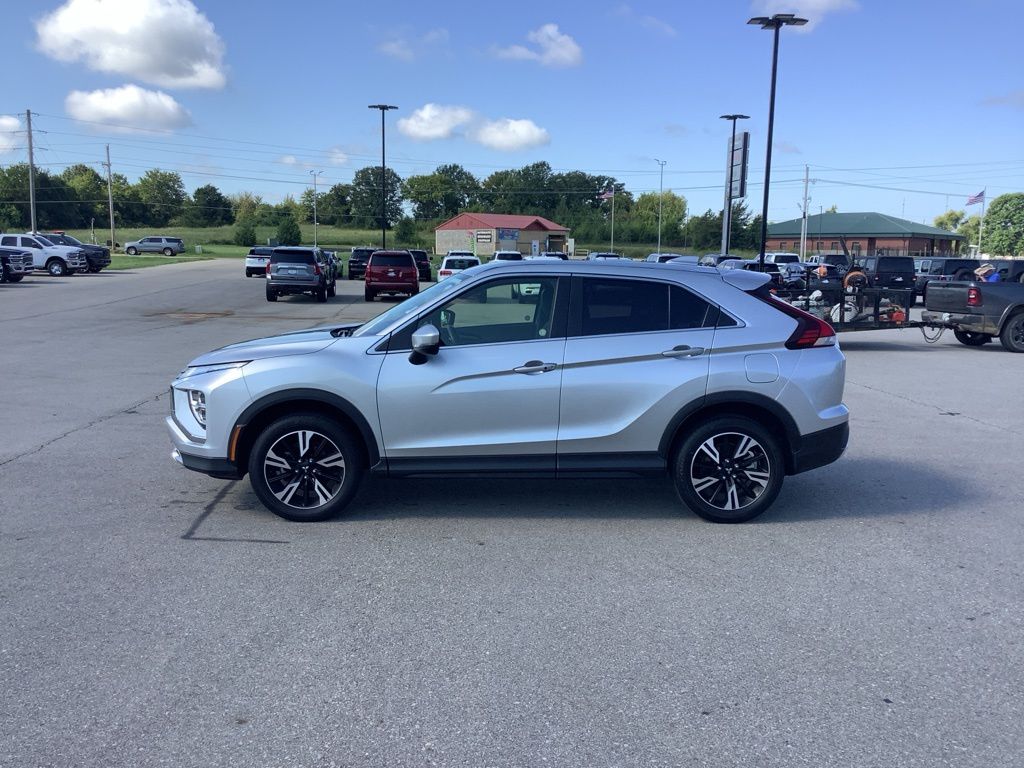 2024 Mitsubishi Eclipse Cross SEL photo 3