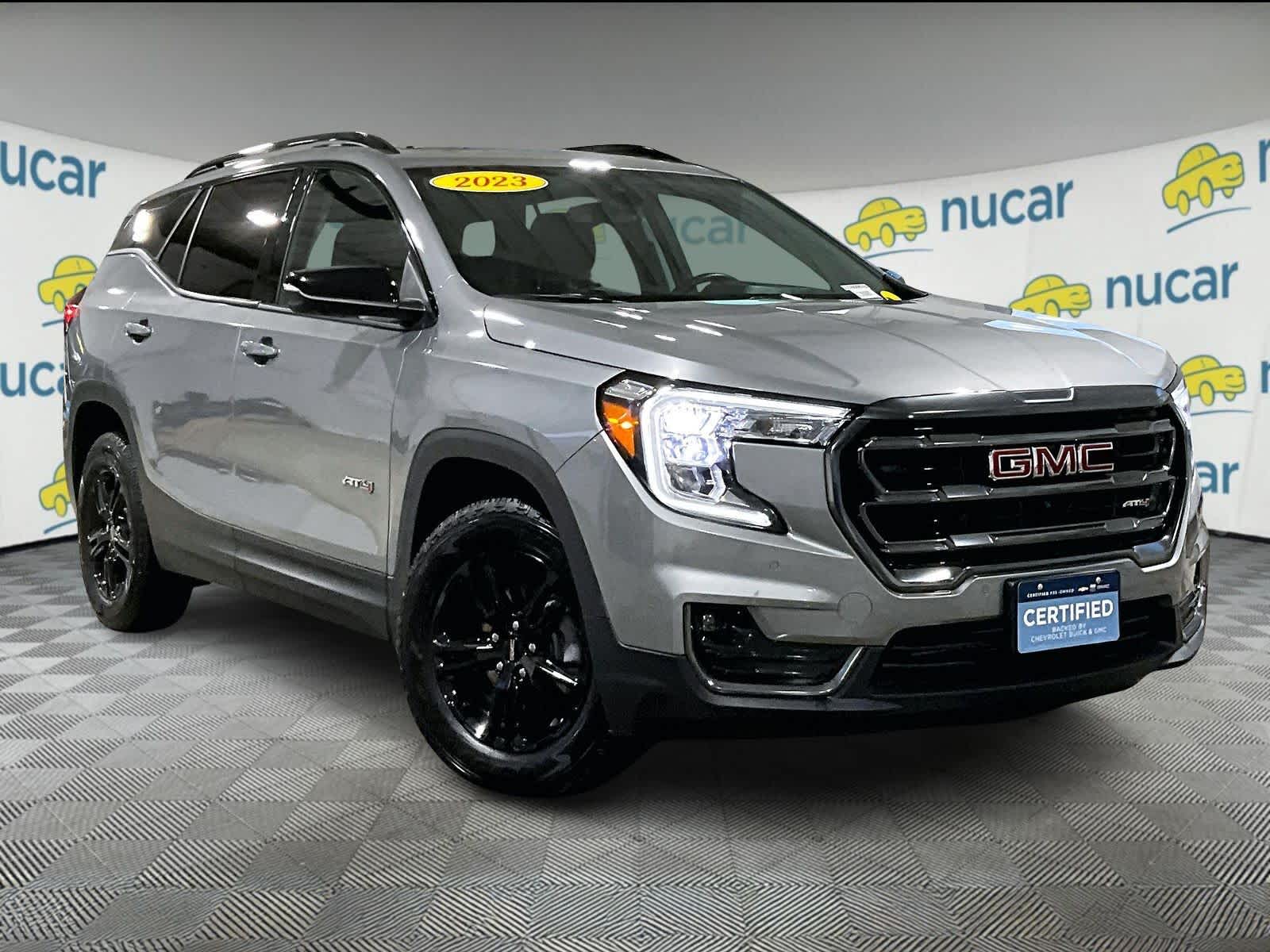 2023 GMC Terrain AT4's photo