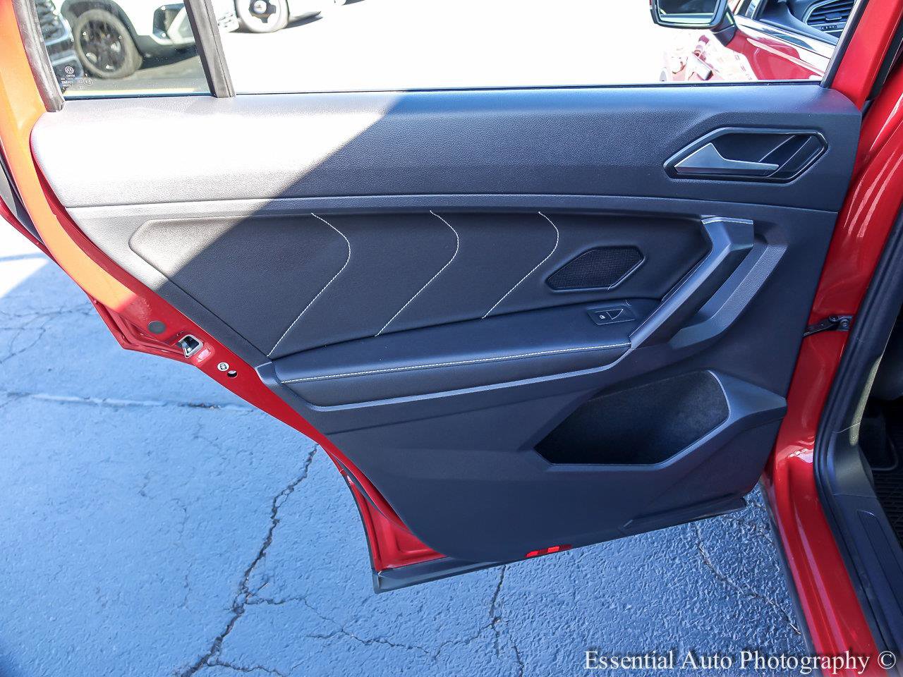 2023 VOLKSWAGEN TIGUAN - Image 19