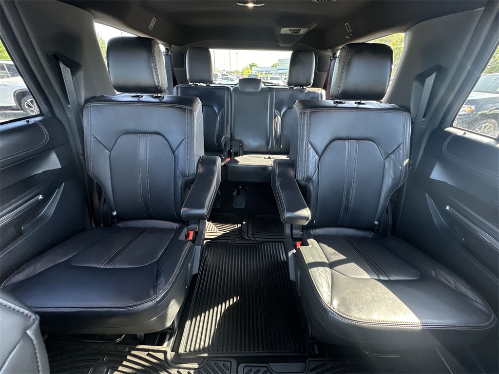2024 Ford Expedition MAX Platinum photo 23