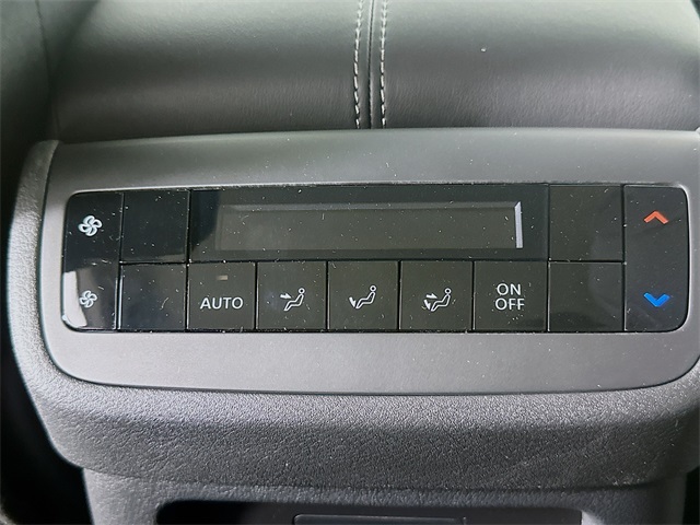 2025 Nissan Pathfinder SV photo 27