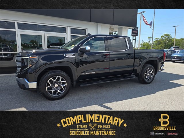 2026 GMC Sierra 1500 SLE's photo