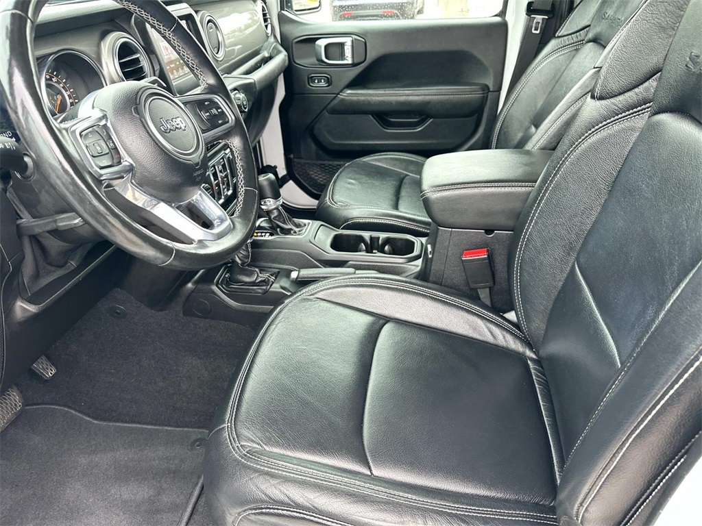 2021 Jeep Wrangler Unlimited Sahara photo 13