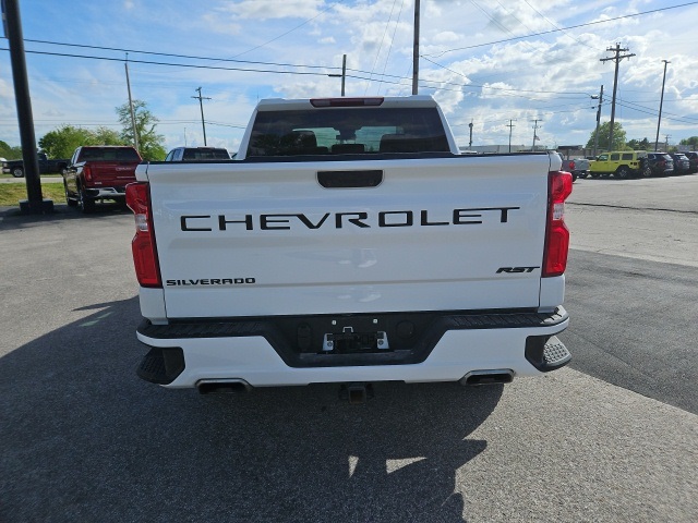 2024 Chevrolet Silverado 1500 RST photo 3