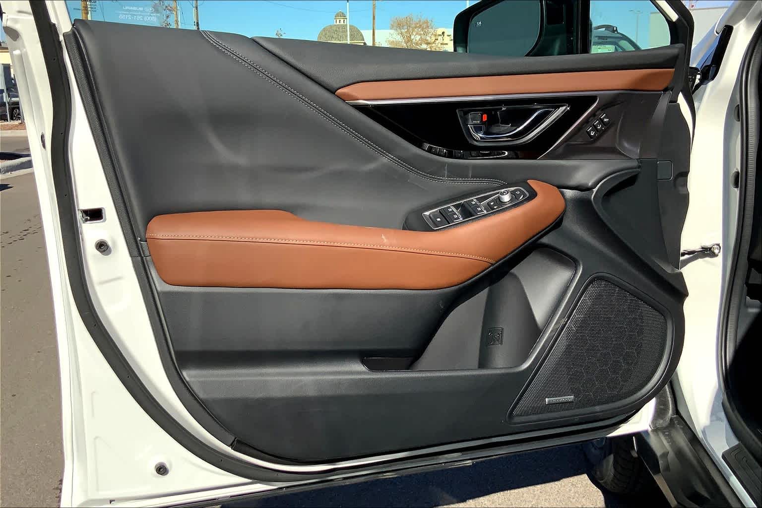 2025 Subaru Outback Touring XT photo 10