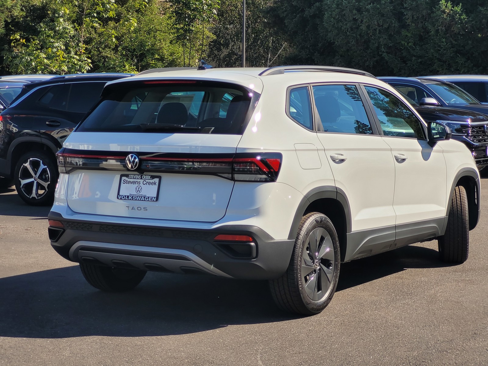 2025 Volkswagen Taos S photo 2