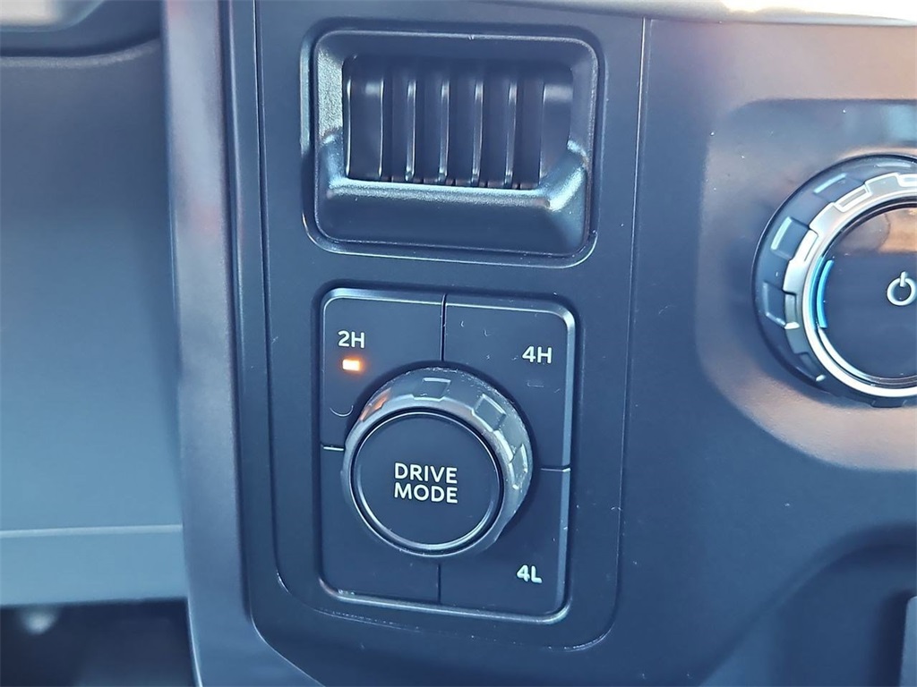 2023 Ford F-150 XLT photo 21