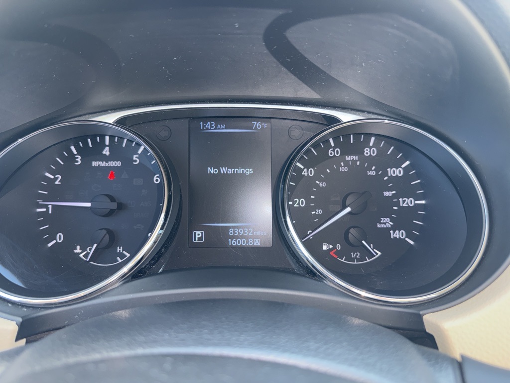 2016 Nissan Rogue SV photo 12