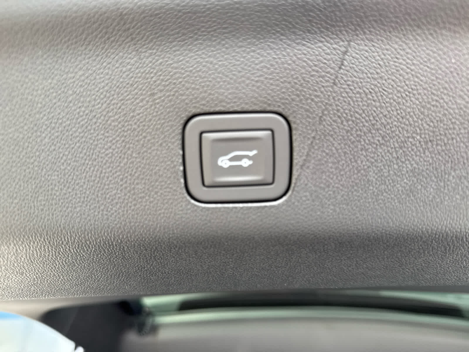 2025 Chevrolet Tahoe LT photo 17