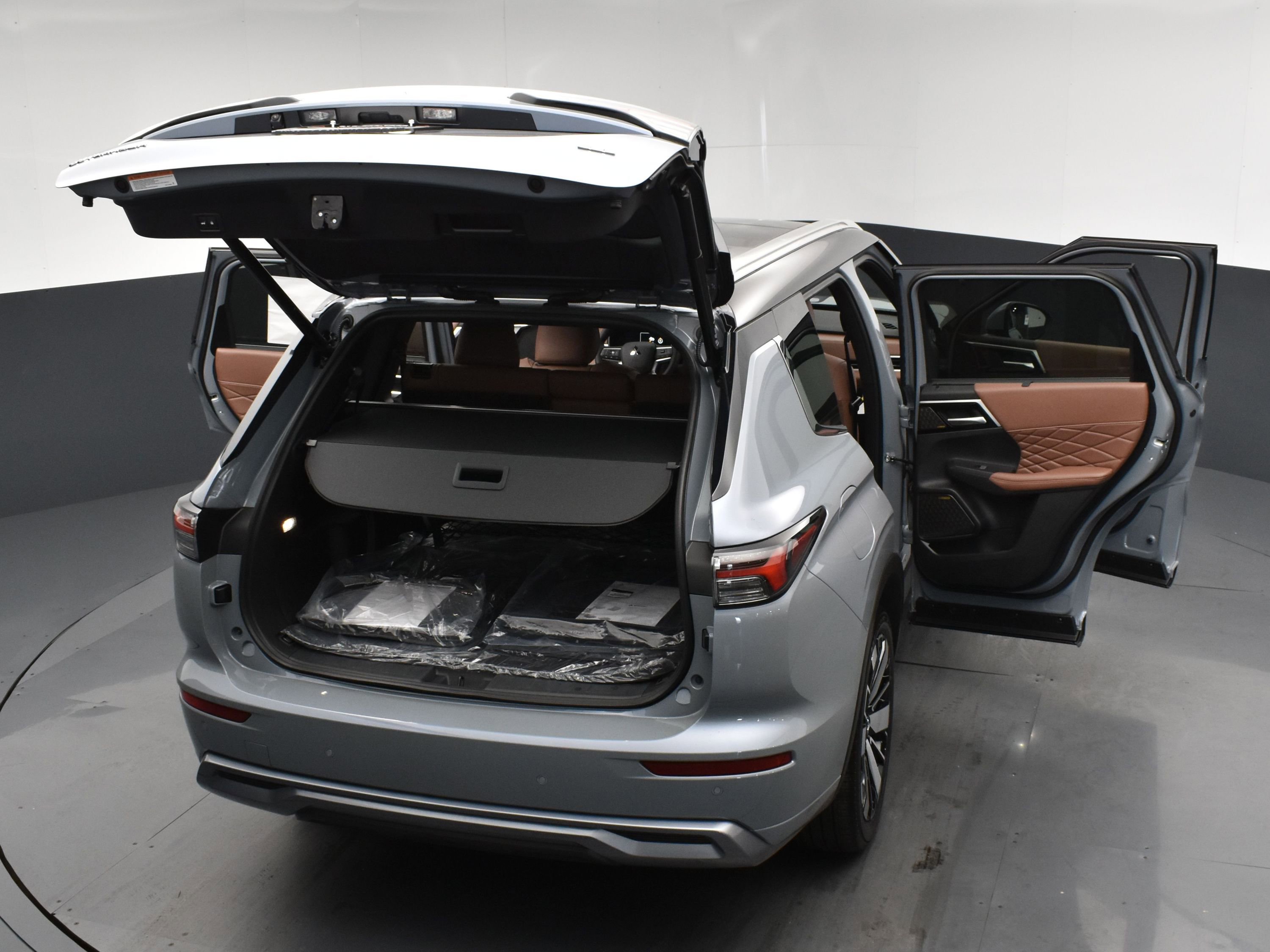 2025 Mitsubishi Outlander SEL photo 24