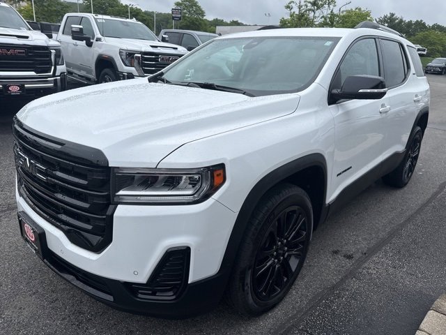 2022 Gmc Acadia SLE photo 2