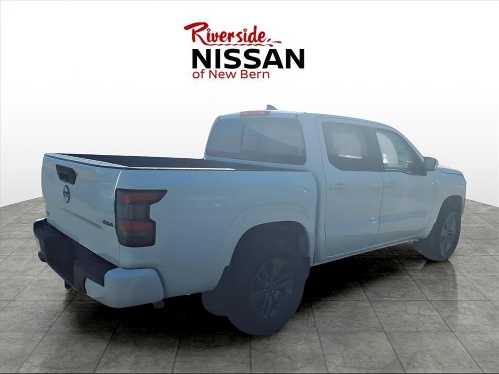 2026 Nissan Frontier SV photo 2