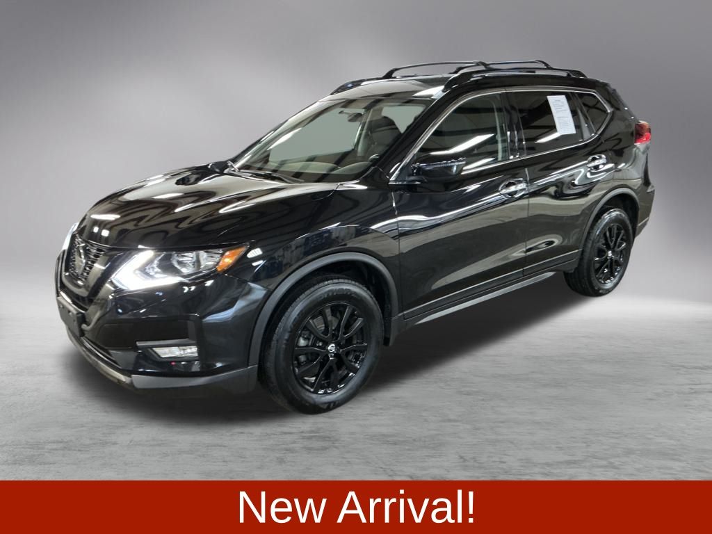 2018 Nissan Rogue SV's photo